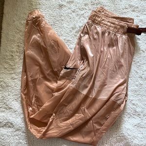 Nike Women’s Tracksuit Pants